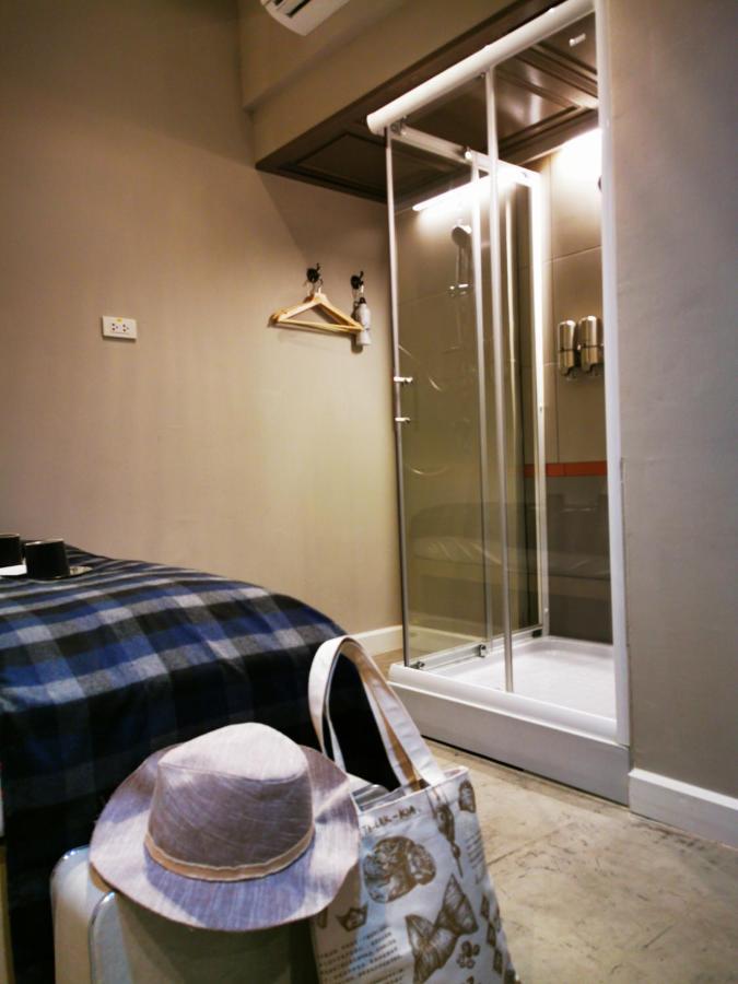Chomm House Bed & Breakfast Банкок Екстериор снимка