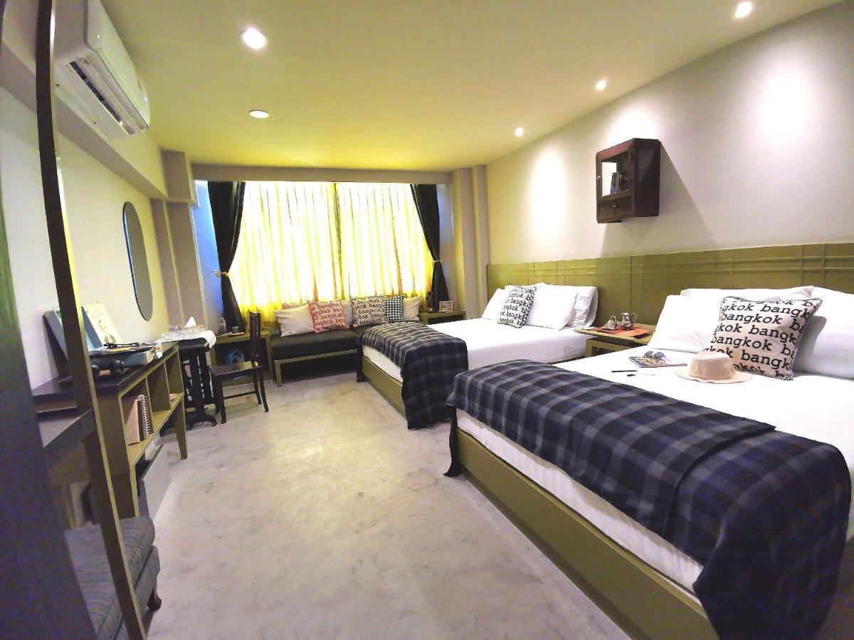 Chomm House Bed & Breakfast Банкок Екстериор снимка