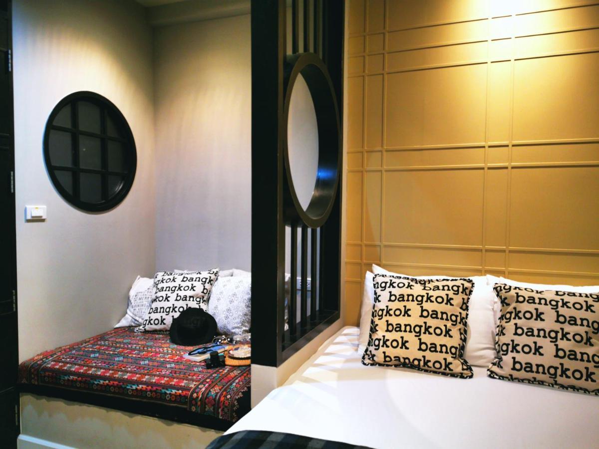Chomm House Bed & Breakfast Банкок Екстериор снимка