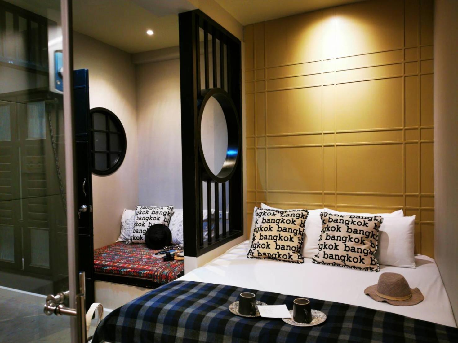 Chomm House Bed & Breakfast Банкок Стая снимка